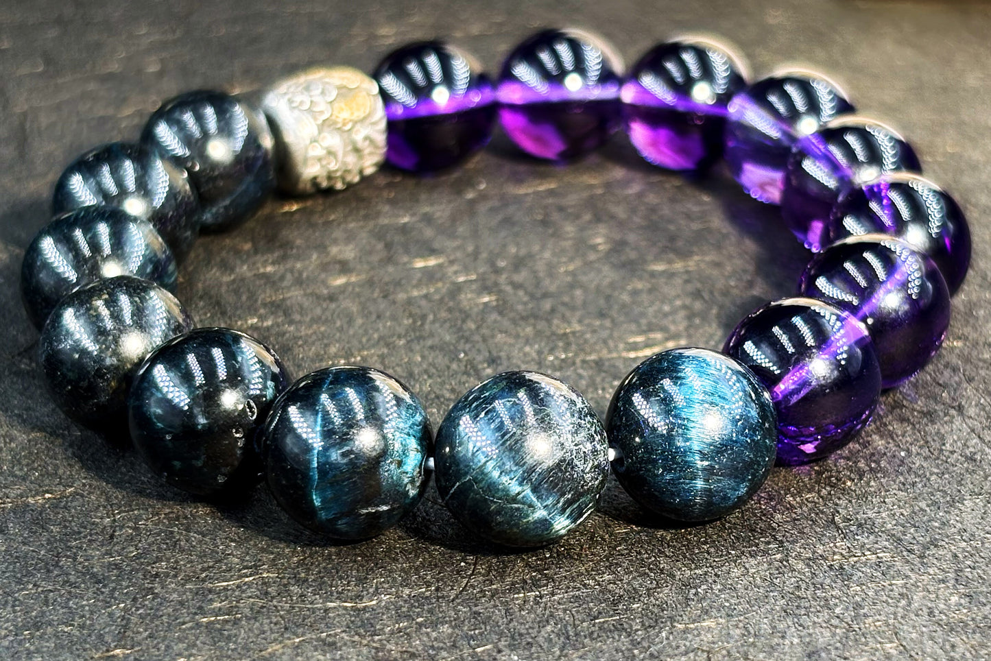 Dreamweaver's Amulet Men's Bracelet-Amethyst&Wolf's Eye 10mm