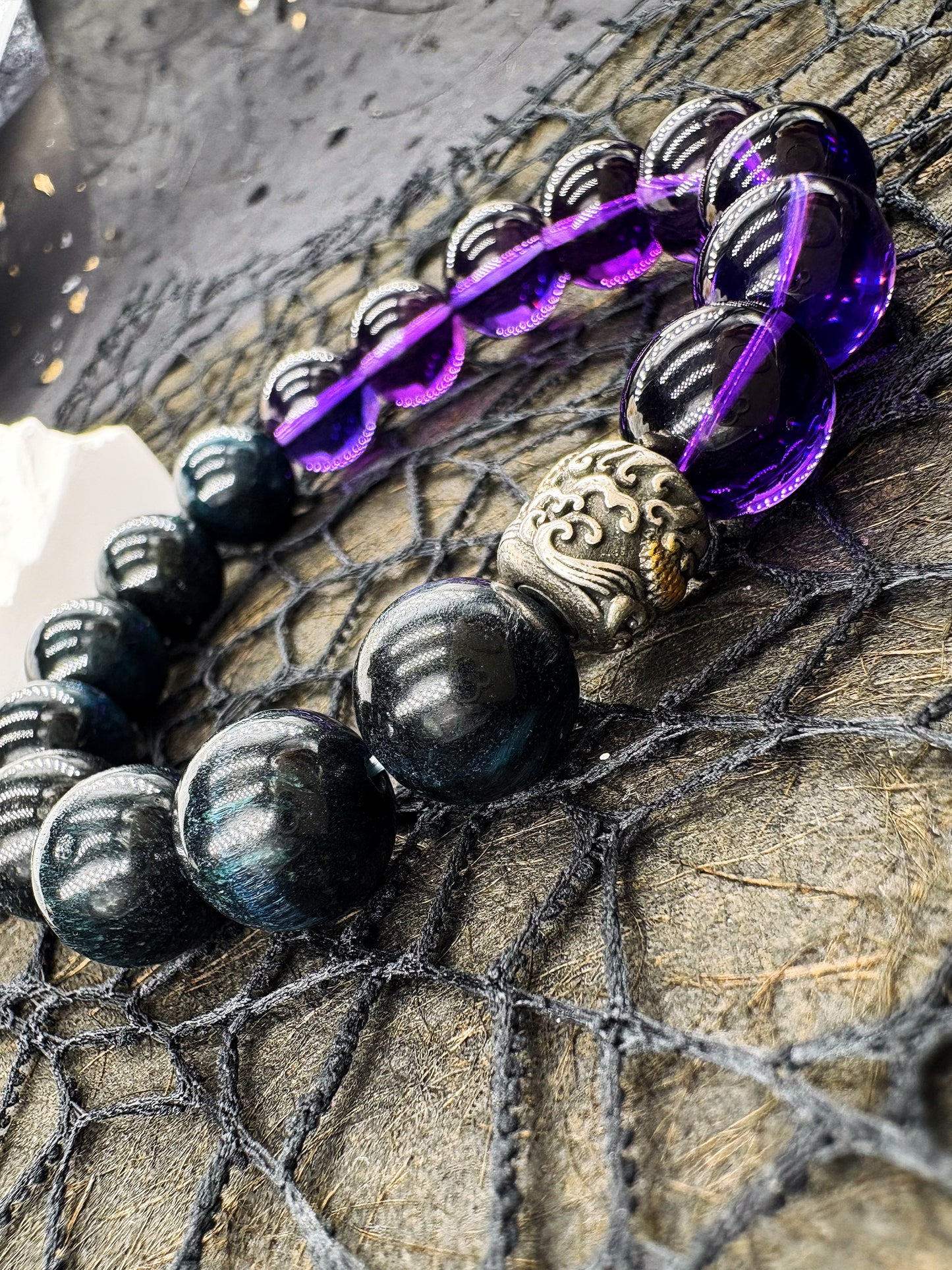 Dreamweaver's Amulet Men's Bracelet-Amethyst&Wolf's Eye 10mm