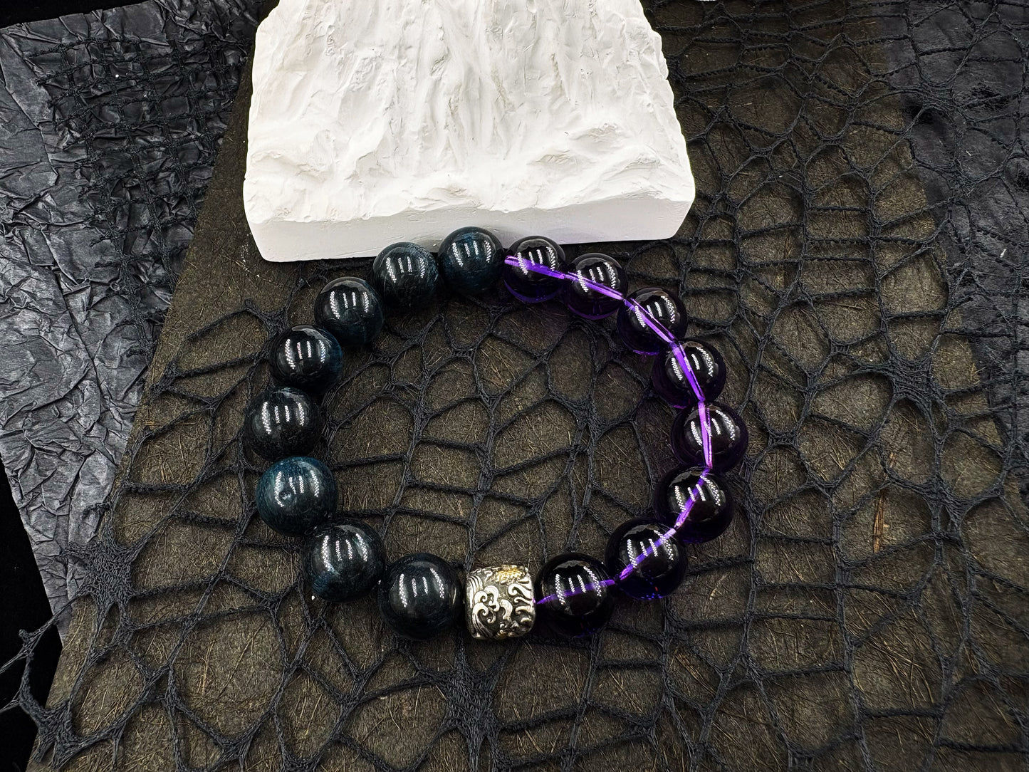 Dreamweaver's Amulet Men's Bracelet-Amethyst&Wolf's Eye 10mm